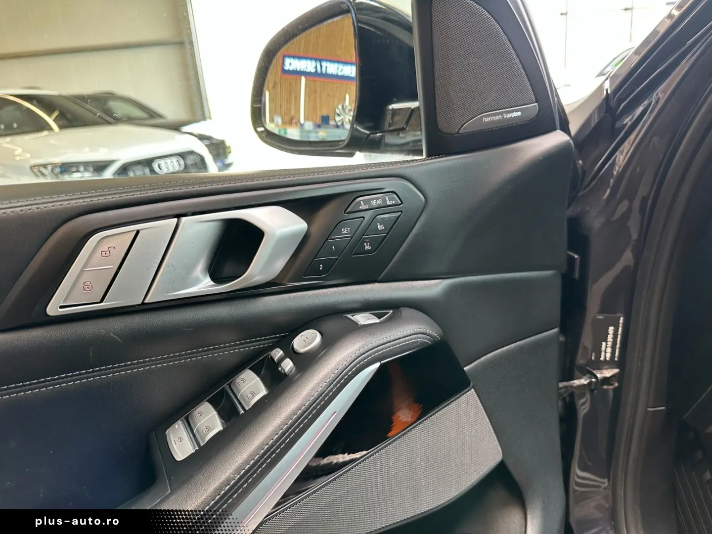 BMW X7  PANO(SKYLOUNGE) HEADUP 6SITZER 5-ZONEN VOLL