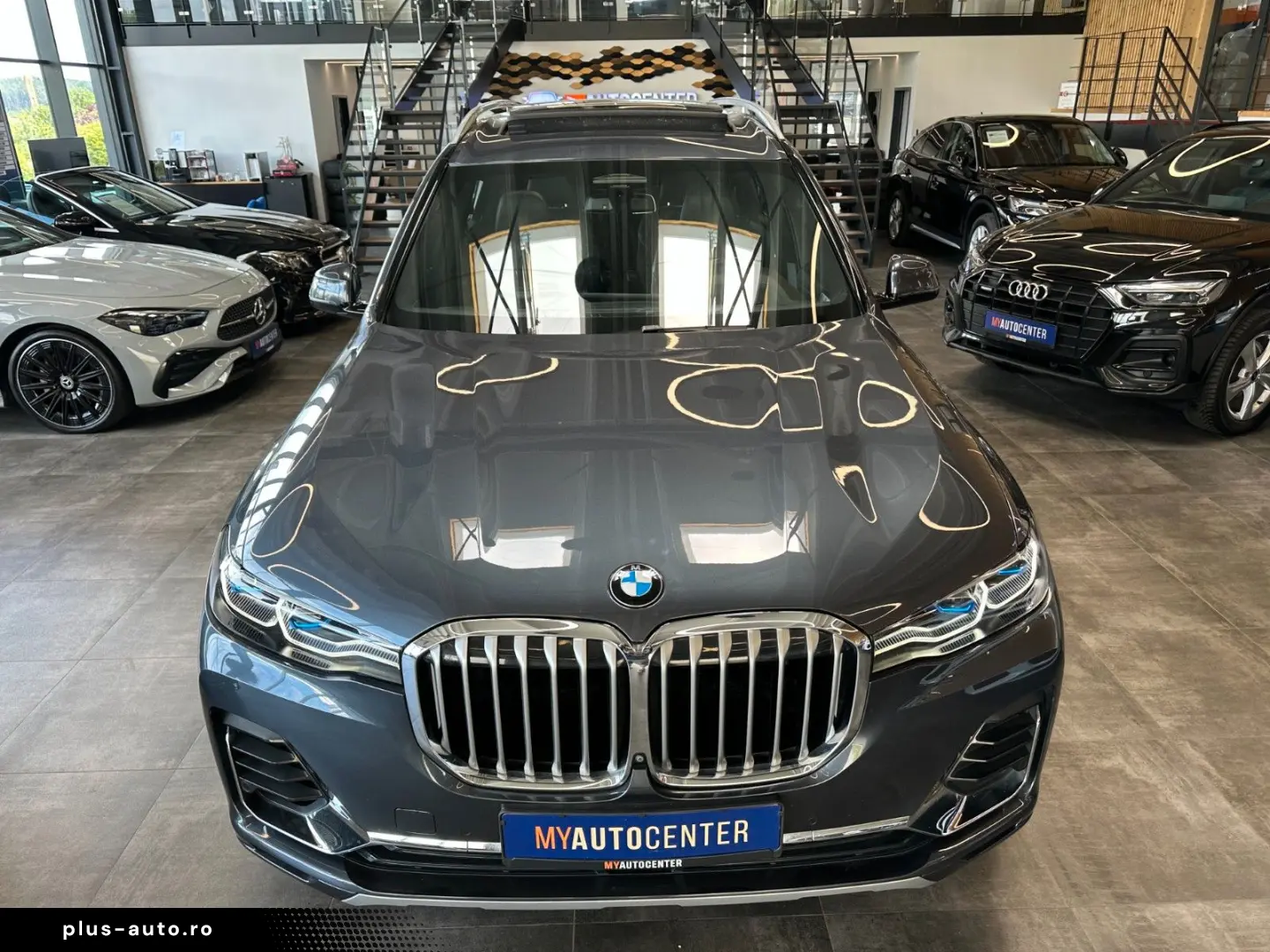 BMW X7  PANO(SKYLOUNGE) HEADUP 6SITZER 5-ZONEN VOLL