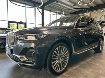 BMW X7  PANO(SKYLOUNGE) HEADUP 6SITZER 5-ZONEN VOLL