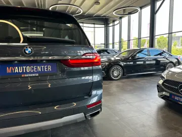BMW X7  PANO(SKYLOUNGE) HEADUP 6SITZER 5-ZONEN VOLL