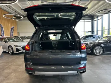 BMW X7  PANO(SKYLOUNGE) HEADUP 6SITZER 5-ZONEN VOLL