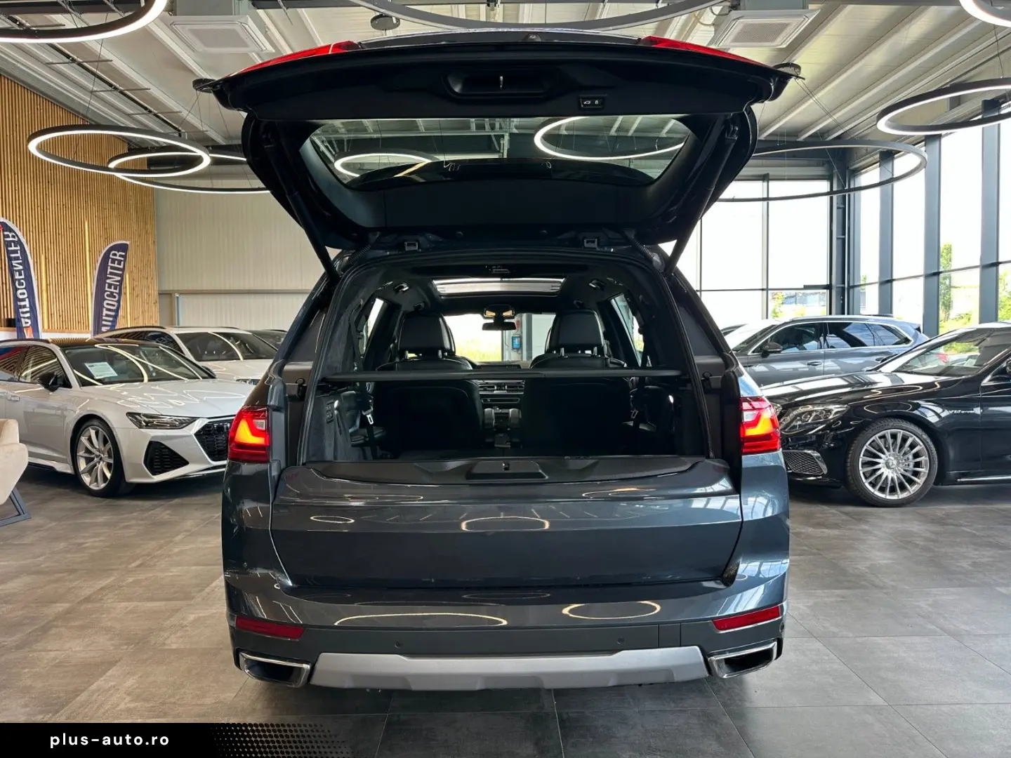 BMW X7  PANO(SKYLOUNGE) HEADUP 6SITZER 5-ZONEN VOLL