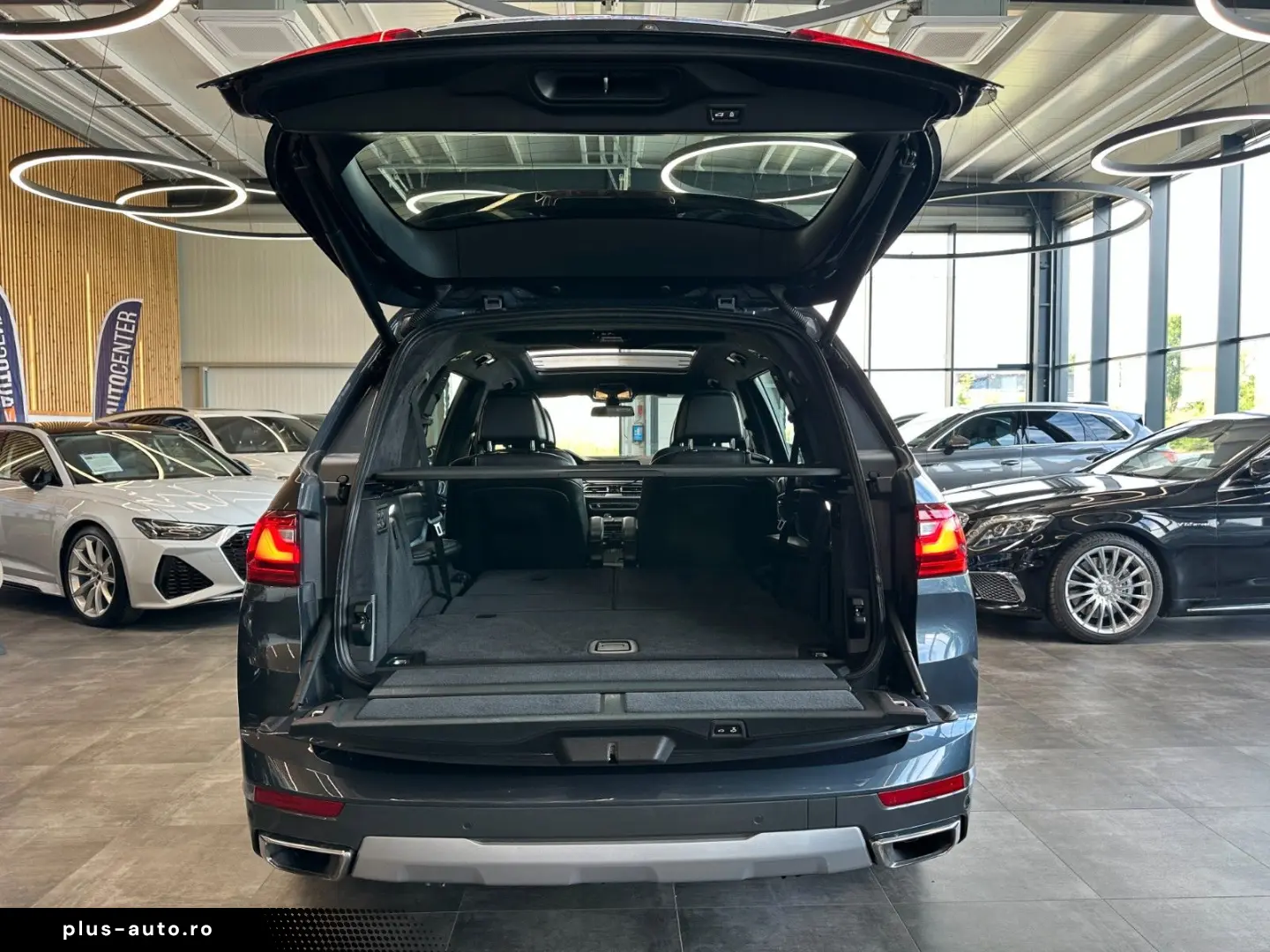 BMW X7  PANO(SKYLOUNGE) HEADUP 6SITZER 5-ZONEN VOLL