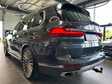 BMW X7  PANO(SKYLOUNGE) HEADUP 6SITZER 5-ZONEN VOLL