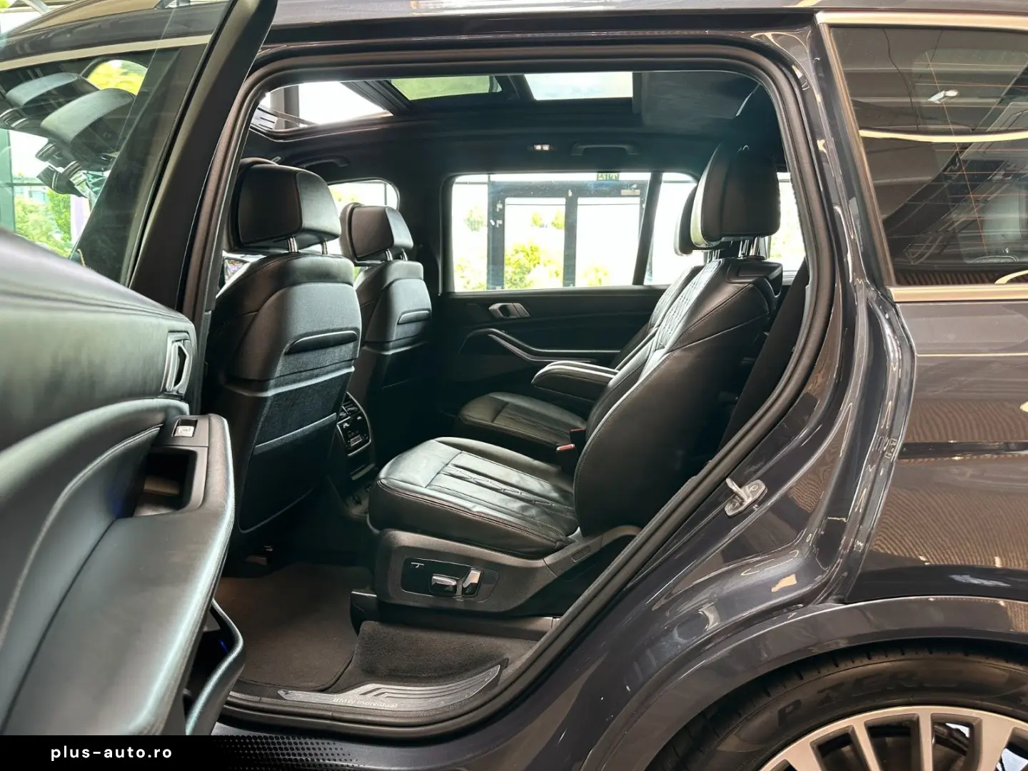 BMW X7  PANO(SKYLOUNGE) HEADUP 6SITZER 5-ZONEN VOLL