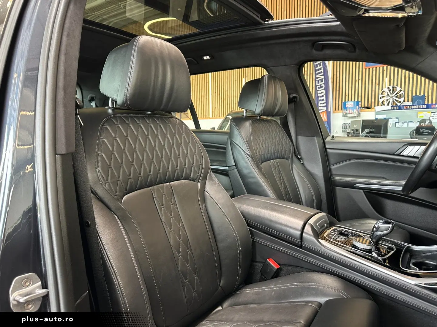 BMW X7  PANO(SKYLOUNGE) HEADUP 6SITZER 5-ZONEN VOLL