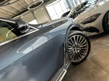 BMW X7  PANO(SKYLOUNGE) HEADUP 6SITZER 5-ZONEN VOLL