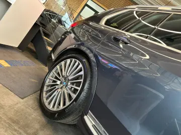 BMW X7  PANO(SKYLOUNGE) HEADUP 6SITZER 5-ZONEN VOLL