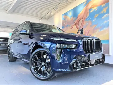 BMW X7 xDr.40d M SPORT PRO SKY B&W BELÜF ICON AHK 22