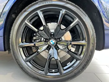 BMW X7 xDr.40d M SPORT PRO SKY B&W BELÜF ICON AHK 22