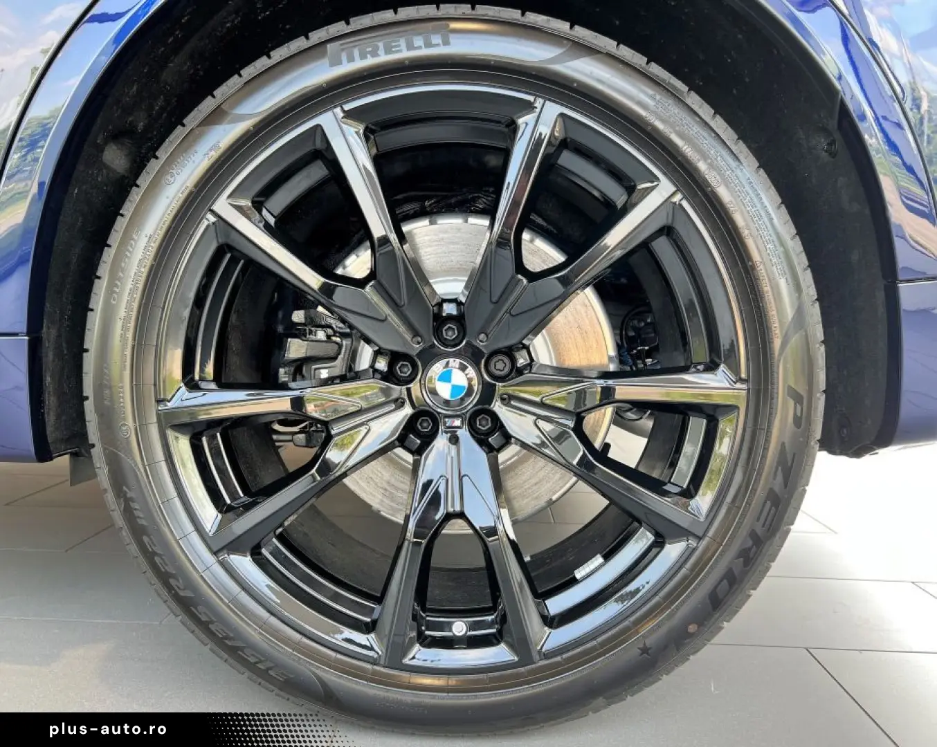 BMW X7 xDr.40d M SPORT PRO SKY B&W BELÜF ICON AHK 22