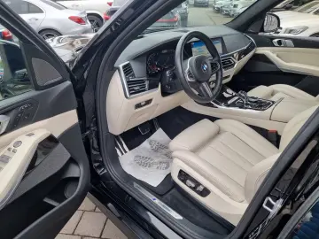 BMW X7 40d M-Paket SoftClose HUD Pano h&k Laser 22