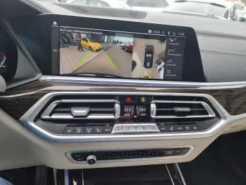 BMW X7 40d M-Paket SoftClose HUD Pano h&k Laser 22