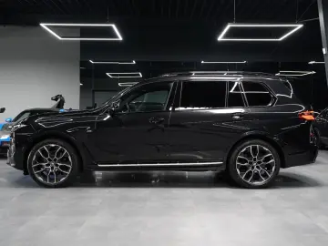BMW X7 40d M Sport Pro-Exkl-Sky-Luft-360-ACC-7Si-AHK