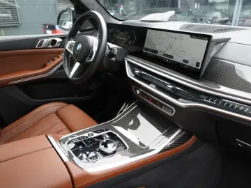 BMW X7 40d M Sport Pro-Exkl-Sky-Luft-360-ACC-7Si-AHK