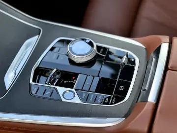 BMW X7 xDrive40d M Sport Pro Gestiksteuerung DAB