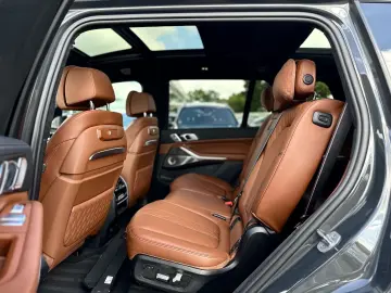 BMW X7 xDrive40d M Sport Pro Gestiksteuerung DAB