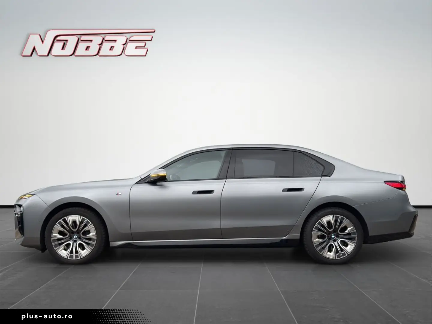 BMW 740d xDrive  M-Sportpaket Individual Lackierung