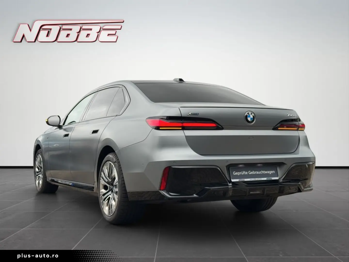 BMW 740d xDrive  M-Sportpaket Individual Lackierung