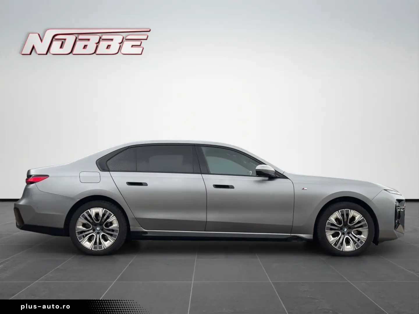 BMW 740d xDrive  M-Sportpaket Individual Lackierung