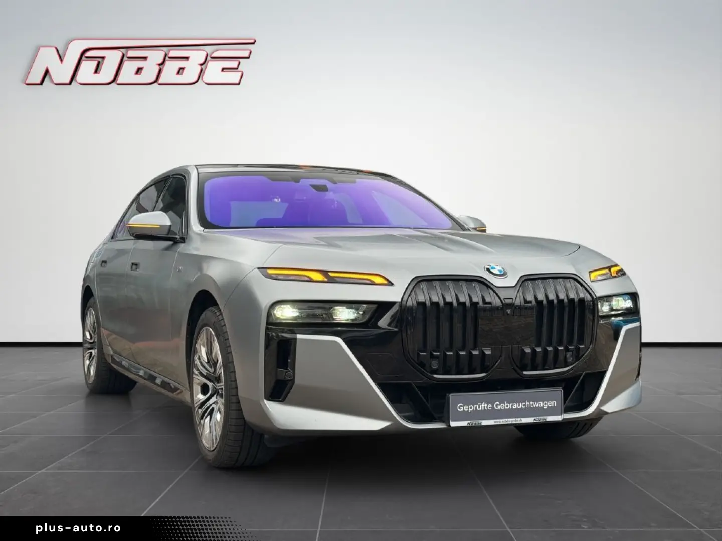 BMW 740d xDrive  M-Sportpaket Individual Lackierung