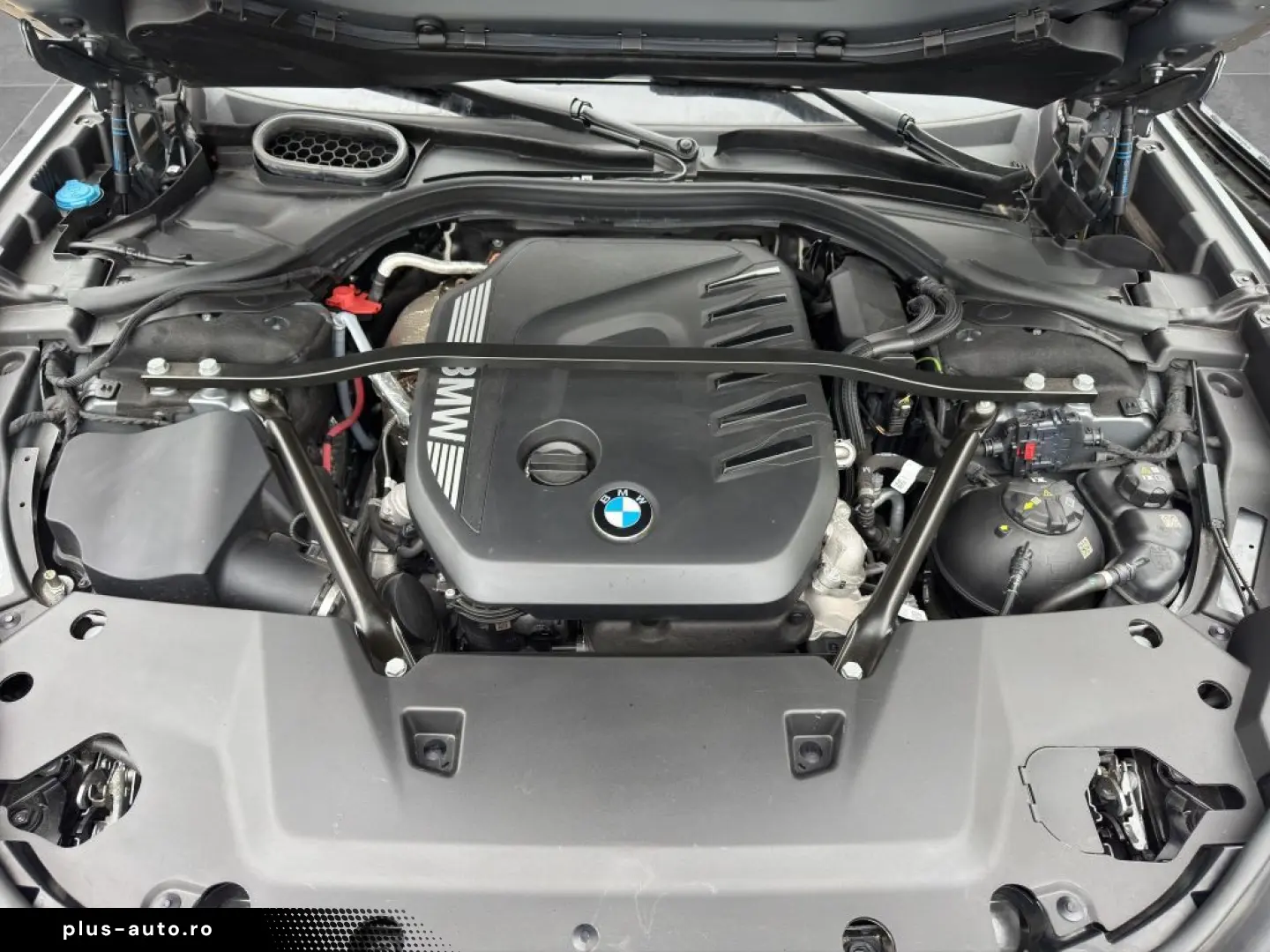 BMW 740d xDrive  M-Sportpaket Individual Lackierung