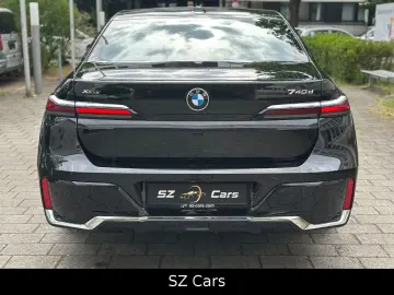 BMW 740 d xDrive M Sport HUD B&W PANO 360 KAM
