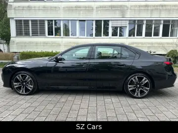 BMW 740 d xDrive M Sport HUD B&W PANO 360 KAM