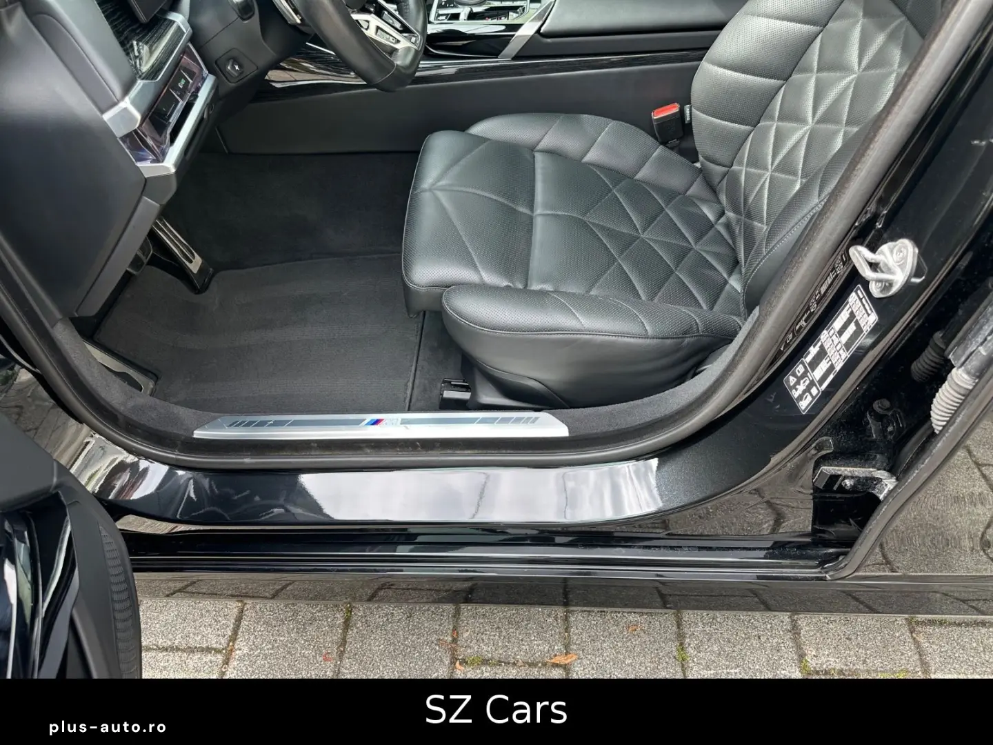 BMW 740 d xDrive M Sport HUD B&W PANO 360 KAM