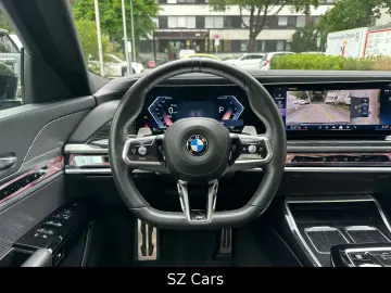BMW 740 d xDrive M Sport HUD B&W PANO 360 KAM
