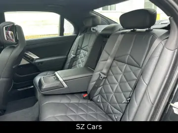 BMW 740 d xDrive M Sport HUD B&W PANO 360 KAM