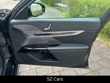 BMW 740 d xDrive M Sport HUD B&W PANO 360 KAM
