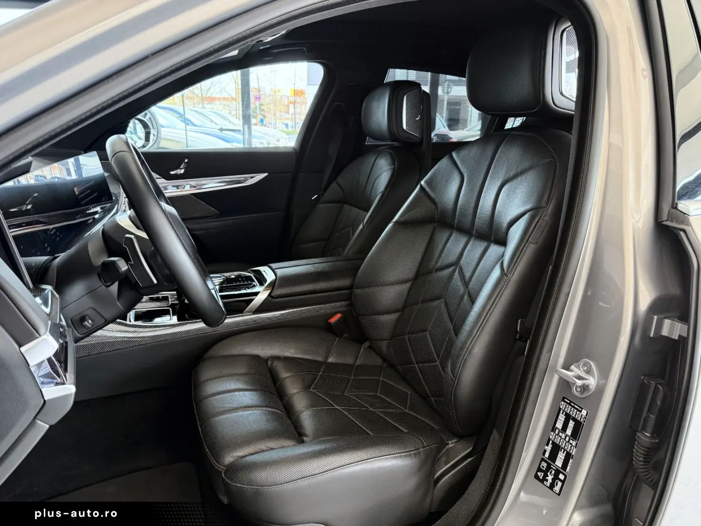 BMW 740d xDrive (G70)  IconicGlow ExecutiveLounge