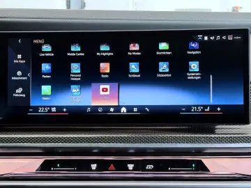 BMW 740d xDrive (G70)  IconicGlow ExecutiveLounge