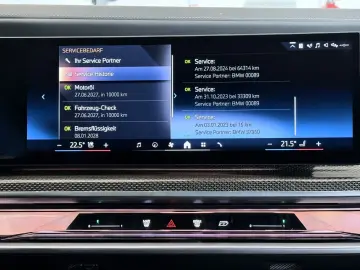 BMW 740d xDrive (G70)  IconicGlow ExecutiveLounge