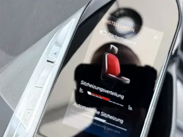 BMW 740d xDrive (G70)  IconicGlow ExecutiveLounge