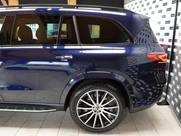 MERCEDES-BENZ GLS 400  4Matic AMG Night Burmester 7S…