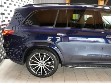 MERCEDES-BENZ GLS 400  4Matic AMG Night Burmester 7S…