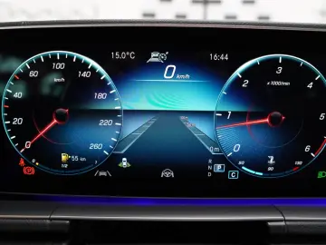 MERCEDES-BENZ GLS 400  4Matic AMG Night Burmester 7S…