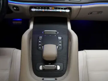 MERCEDES-BENZ GLS 400  4Matic AMG Night Burmester 7S…