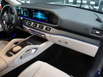 MERCEDES-BENZ GLS 400  4Matic AMG Night Burmester 7S…
