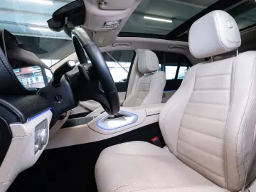 MERCEDES-BENZ GLE 400d 4M AMG-LINE PANO BURMESTER AH…