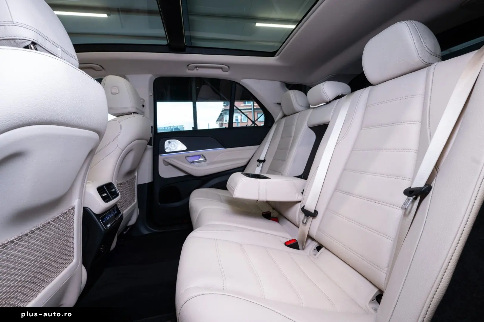 MERCEDES-BENZ GLE 400d 4M AMG-LINE PANO BURMESTER AH&hellip;