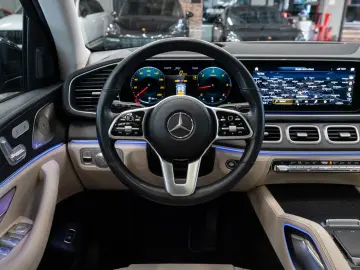 MERCEDES-BENZ GLE 400d 4M AMG-LINE PANO BURMESTER AH…