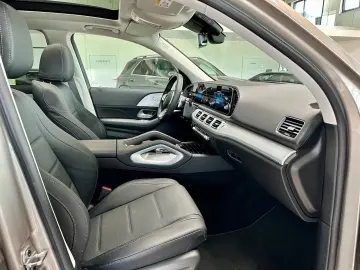 MERCEDES-BENZ GLE 400 d 4M AMG Night DISTRONIC  Pano…