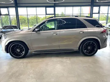 MERCEDES-BENZ GLE 400 d 4M AMG Night DISTRONIC  Pano…