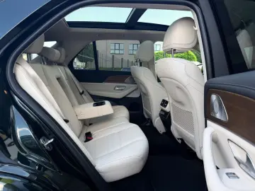 MERCEDES-BENZ GLE 350 de 4Matic AMG Line Night Burmester