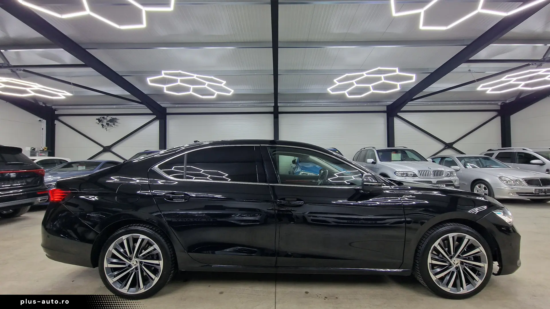 Skoda Superb 2.0Turbo 265CP Masaj Ventilatie Garantie2028