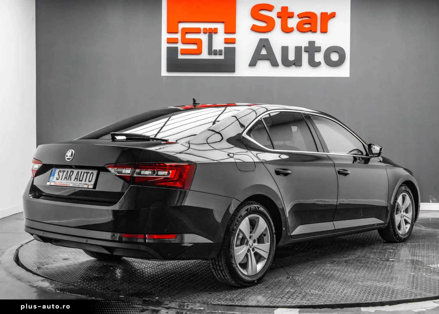 SKODA Superb 2019 — imagine 6