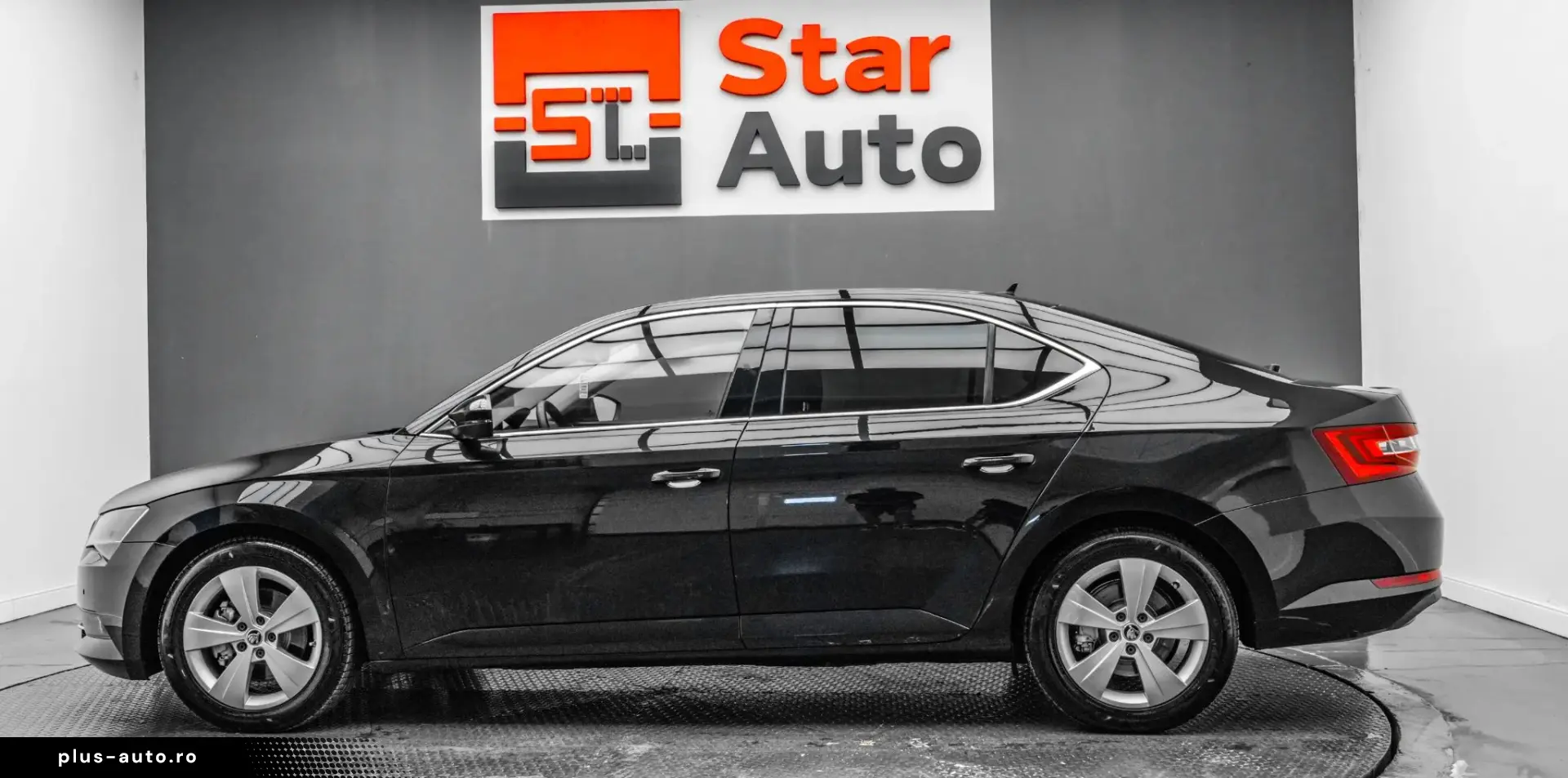 SKODA Superb 2019 — imagine 9